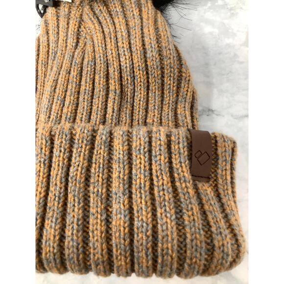 Obermeyer Women's Brown Sugar Fir Faux-Fur Pom Ribbed Beanie Hat Winter L25-14 - Picture 3 of 10
